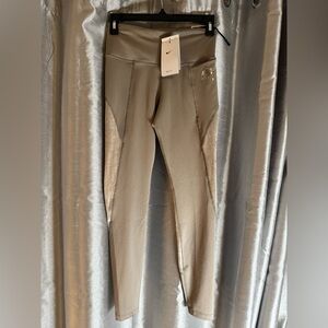 Nike leggings NWT